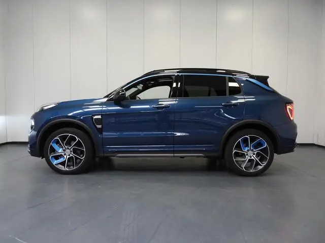 Lynk & Co 01 1.5 PHEV Plug-In ZWARTE HEMEL/360CAM/SCHUIFDAK/LED/20"LMV!
