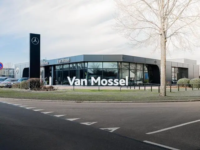 Mercedes-Benz GLA-klasse 250 e AMG Line / Burmester / 360Graden-Camera / Winterpakket /