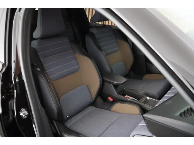 Renault 5 comfort range evolution 150pk 52 kWh Trekhaak Camera Navigatie