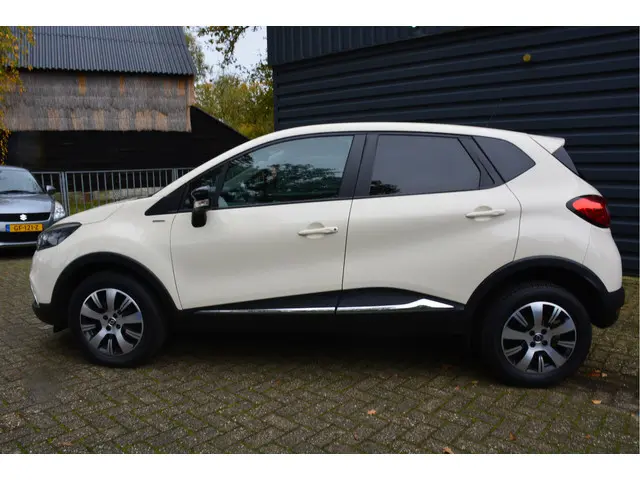 Renault Captur 0.9 TCe Limited Trekhaak Airco PDC