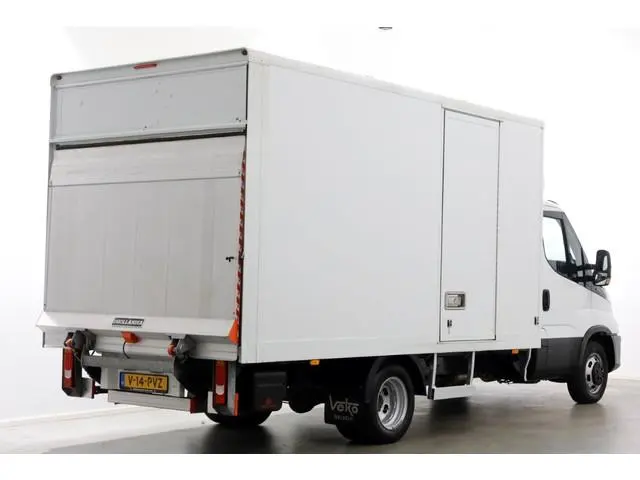 Iveco Daily 35C14 136pk Bakwagen met laadklep en zijdeur 04-2024