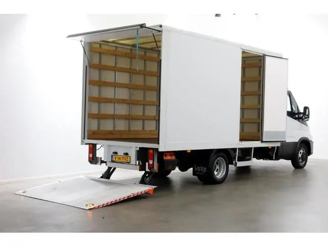 Iveco Daily 35C14 136pk Bakwagen met laadklep en zijdeur 04-2024
