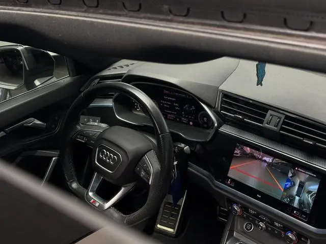 Audi Q3 Sportback 40 TFSI quattro S-line / Pano / Keyless / 360 cam