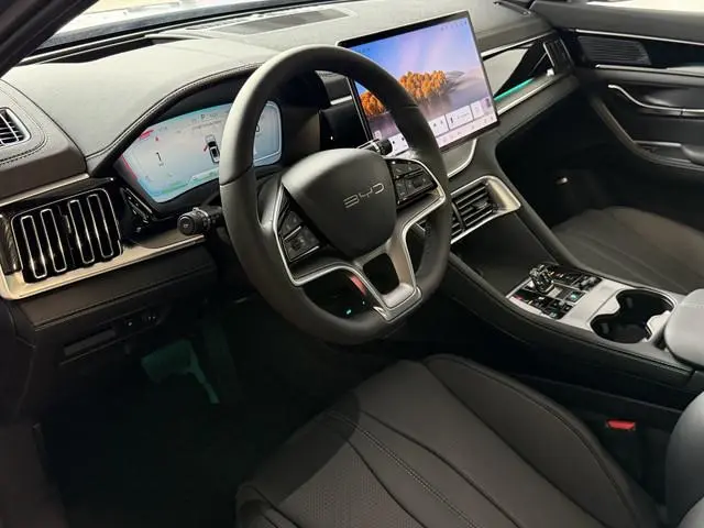 BYD SEAL U
