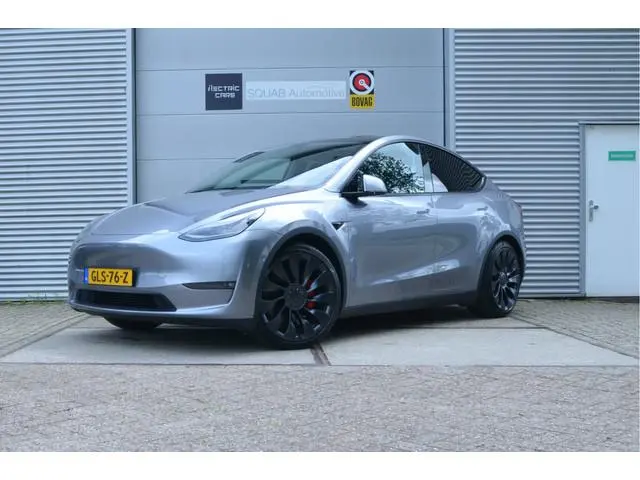 Tesla Model Y Performance AWD 75 kWh Trekhaak (max 1.600kg), AutoPilot4.0 Ryzen (FSD 99,- p/mnd)