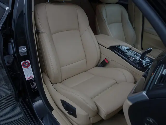 BMW 5-serie 528i M Sport Aut- Harman Kardon, Xenon Led, Head Up, Virtual Cockpit, Park Assist, Sport...