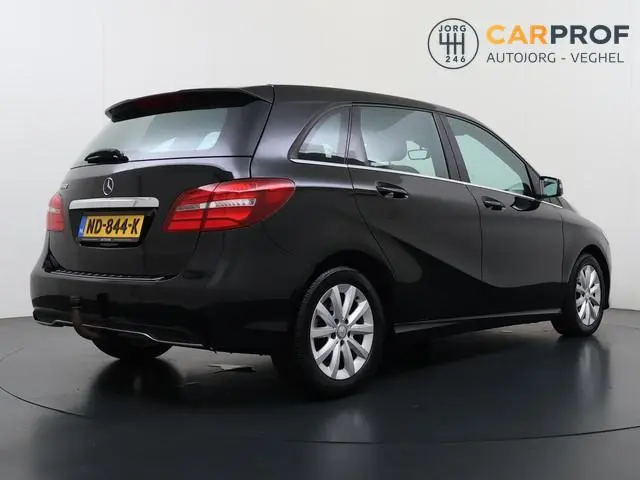 Mercedes-Benz B-klasse 180 Ambition Trekhaak | Navigatie | NAP |