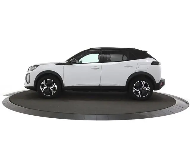 Peugeot e-2008 EV GT Avantage 54 kWh 360 camera / Navigatie / Lage km stand
