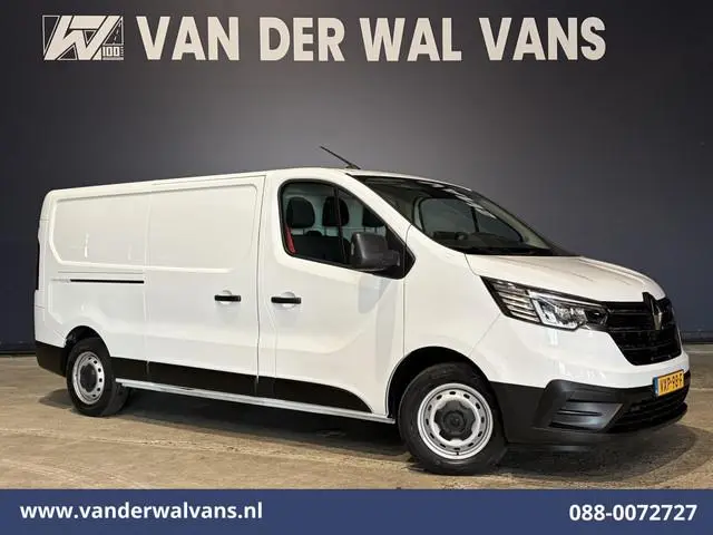 Renault Trafic 2.0 Blue dCi 130pk L2H1 Euro6 Airco | Apple Carplay | LED |  2500kg Trekhaak | Cruise...