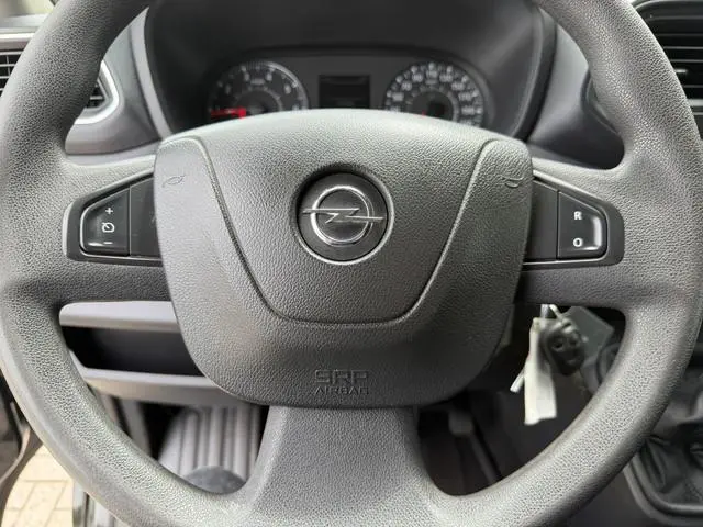 Opel Movano