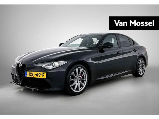 Alfa Romeo Giulia 2.0T 200pk Sprint | AUTOMAAT | ACHTERUITRIJCAMERA | APPLE CARPLAY - ANDROID AUTO |...