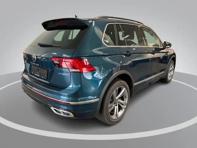 Volkswagen Tiguan 1.4 TSI eHybrid 245pk DSG R-Line Business · Camera · Dodehoeksensor · Stuur- & Sto...
