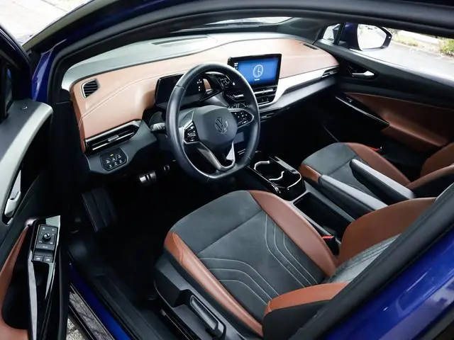 Volkswagen ID.4 Business 77 kWh 3-Fase 2e-Eig. & Dealer-Onderh. BOVAG-Garantie. NL-Auto.