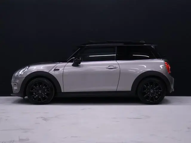 MINI Mini 1.5 Cooper Chili Serious Business JCW [SCHUIFDAK, HARMAN/KARDON, HEAD-UP, STOELVERWARMING,...
