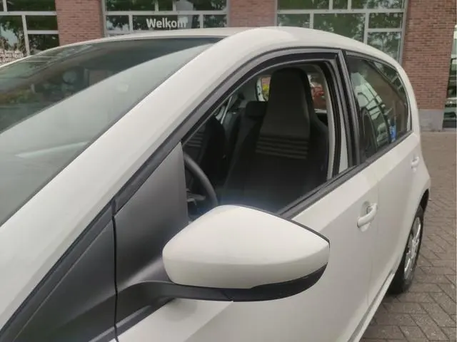Volkswagen Up! 1.0 BMT move up! Bluetooth - Centr.vergrendeling+AB - NL-auto - Dealer onderhouden