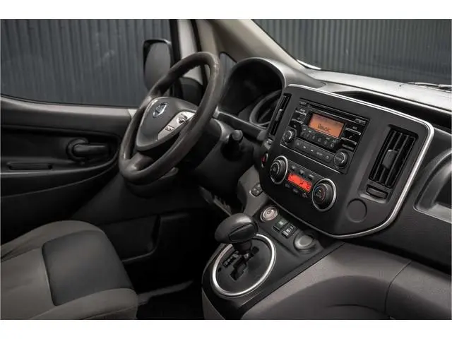 Nissan e-NV200 | Cruise | Climate