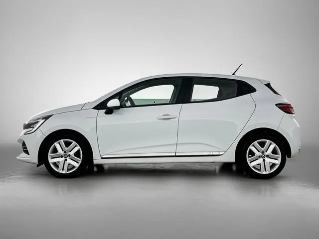 Renault Clio 1.0 TCe Zen / 6 Versn. / 5Drs. / Pdc./ Airco / Navigatie / Radio multimedia / Apk 04-20...