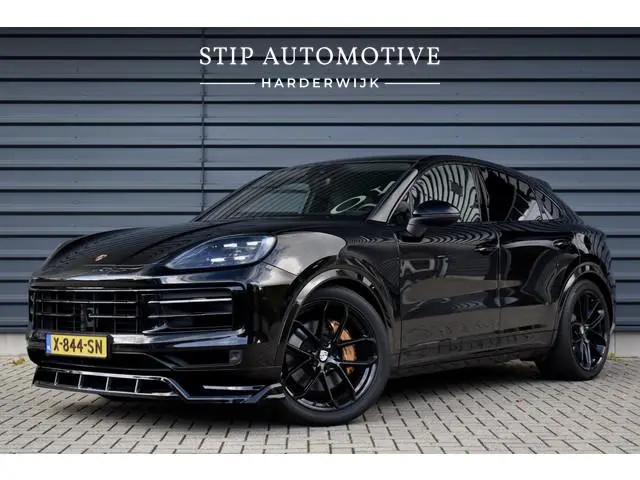 Porsche Cayenne Coupé 3.0 E-Hybrid | Panorama | ACC | 22'' Wielen | Trekhaak | Matrix | Bose | Stuur...