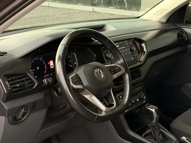 Volkswagen T-Cross 1.0 TSI R-Line | VC |  ACC | DAB | Trekhaak | Stoelverwarming