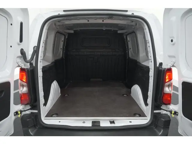 Citroen ë-Berlingo 136 L1 50 kWh | SOH 99,1% | Camera | Vloerplaat Laadruimte | Apple Carplay | Park...