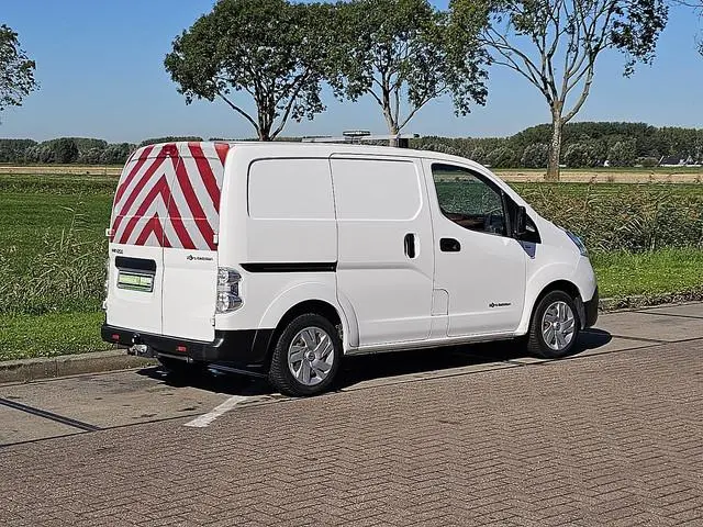 NISSAN E-NV200 ac aut wltp 200 kms