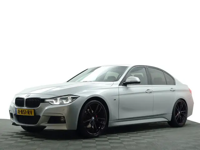 BMW 3-serie 320i xDrive 250pk M Performance Aut- Xenon Led, Park Assist, Dynamic Select, Stoelverwar...