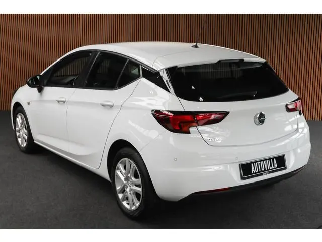 Opel Astra 1.2 T Navi Airco Stoel & stuurverwarming Carplay PDC Bluetooth Cruise PDC 6 versnellingen...