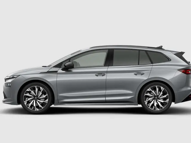 Škoda Enyaq iv Sportline Elektromotor 210 kW / 286 PK SUV 21'' velgen | Panoramisch schuif/kanteldak...