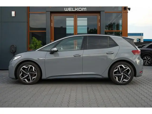 Volkswagen ID.3 First Plus 58 kWh | 90% SOH | IQ | Camera | Keyless