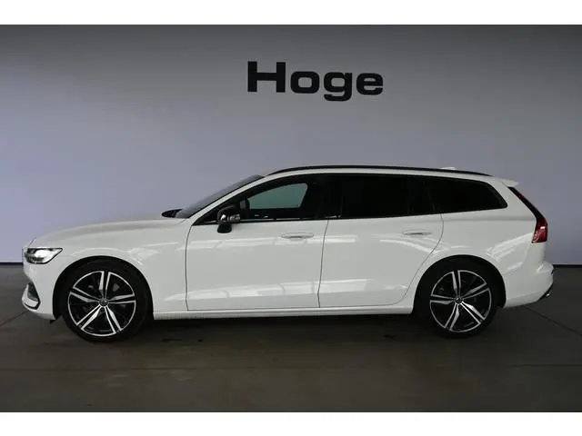 Volvo V60 2.0 B3 Advantage Sport Pack Navigatie Stuur/Stoelverwarming Carplay Dealer Onderhouden! In...