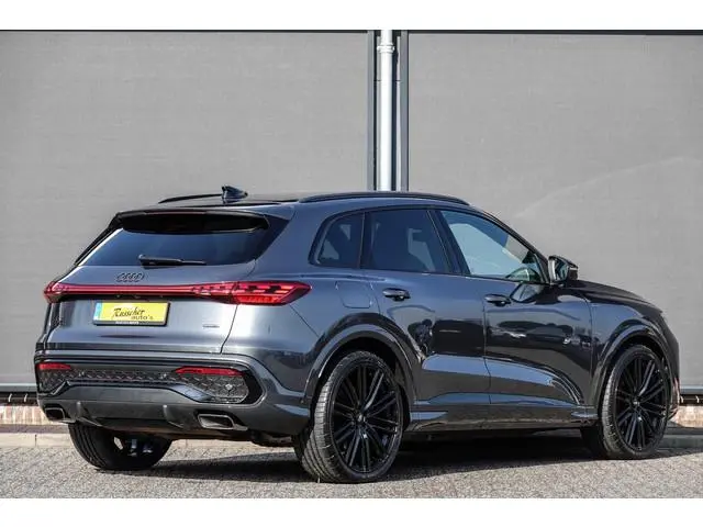 Audi Q5 e-hybrid 367Pk | Quattro | Luchtvering | S-Line | MMI Bijrijdersdisplay | Tech Plus | 360° C...