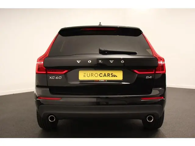 Volvo XC60 2.0 B4 197pk Momentum Pro Navigatie Lederen Bekleding Harman kardon AudioPro DAB Climate...