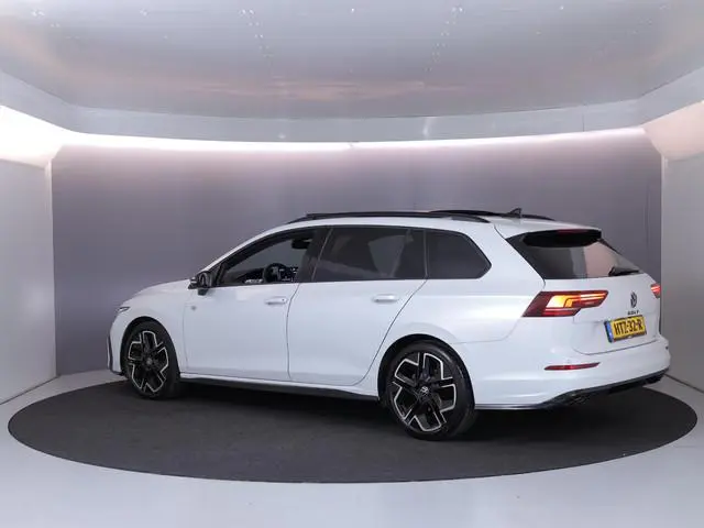 Volkswagen Golf variant 1.5 eTSI R-Line Edition | Black style pakket | Panoramisch schuif-kanteldak...