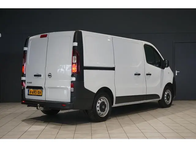 Nissan NV300