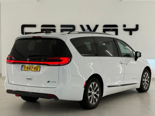Chrysler Grand Voyager 3.6 V6 Hybrid Pacifica Pinnacle 7-zits Full option