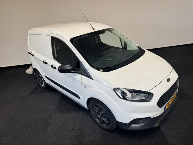 Ford Transit Courier