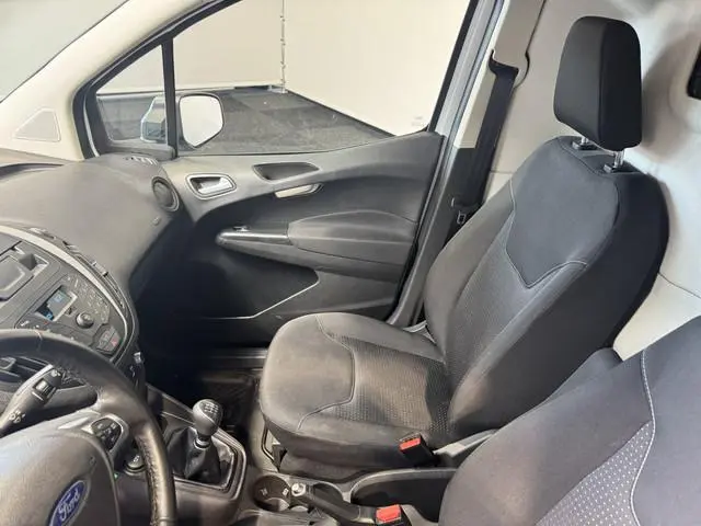 Ford Transit Courier