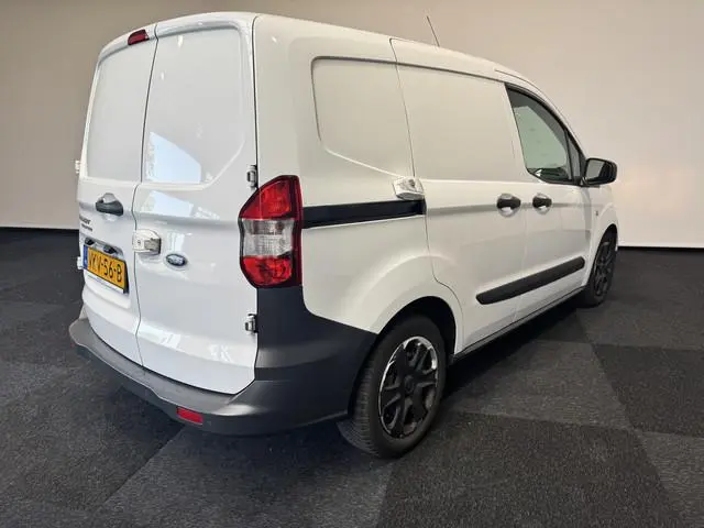 Ford Transit Courier
