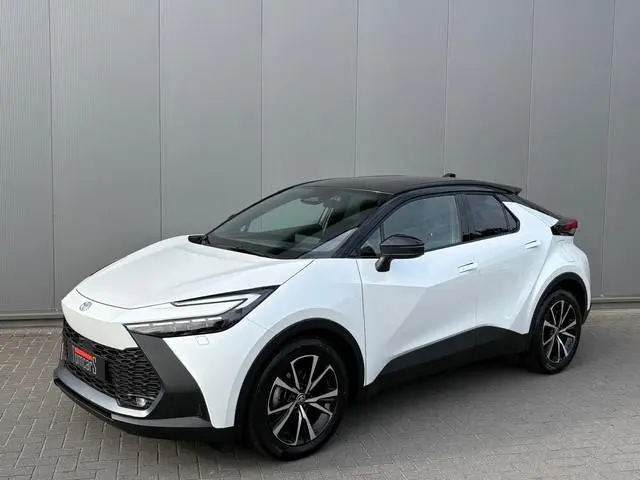 Toyota C-HR 1.8 Hybrid 140PK First Edition Bi-Tone/Winter-pack/Gr.-navigatie/Elektr.klep/Camera/Adap...