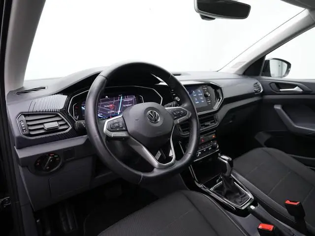Volkswagen T-Cross 1.5 TSI 150 pk DSG Style | Trekhaak | Achteruitrijcamera | Navigatie | Adaptive C...