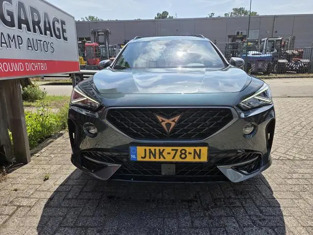 CUPRA Formentor 1.4 e-Hybrid VZ Performance 19"/Panoramadak/Virtual cockpit/Dodehoek/Lane Assist/Key...