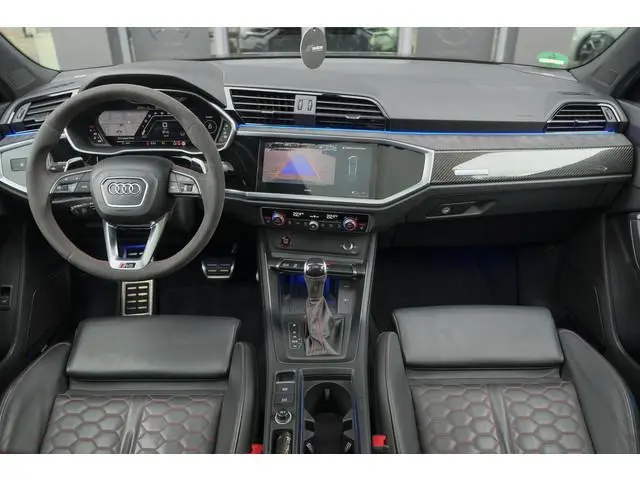 Audi RSQ3