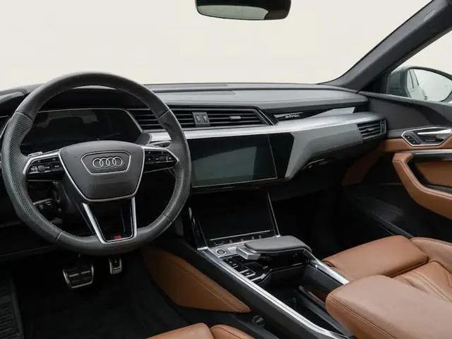 Audi Q8 e-tron