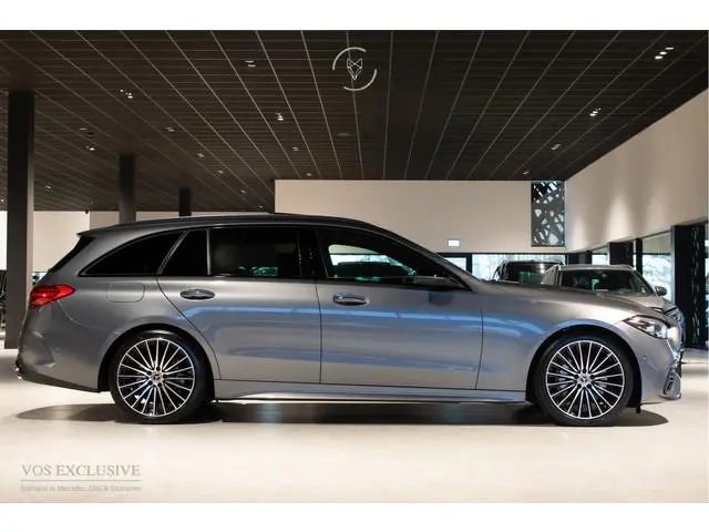 Mercedes-Benz C-klasse Estate 300 AMG Night Massage|ACC|Keyless|Pano|360|Soundsysteem|LED|19"|New Se...