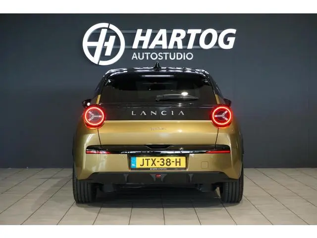 Lancia Ypsilon