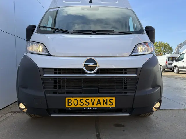 Opel Movano