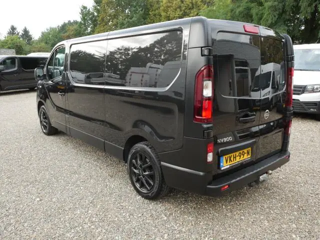 Nissan NV300