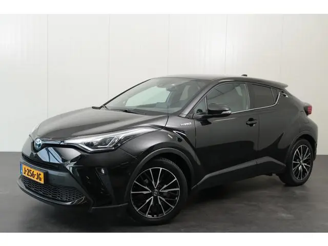 Toyota C-HR 2.0 Hybrid Executive, Leder, BSM