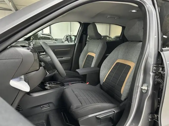 Citroën C3 Aircross 1.2 Hybrid 145pk Plus | Apple Carplay/Android Auto | Camera