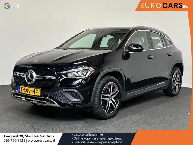 Mercedes-Benz GLA-klasse 200 Automaat Progressive Navigatie Climate Control Camera Parkeer sensoren...